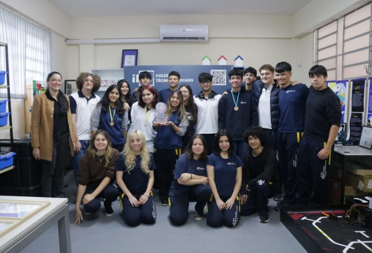 Futuro y Juventud: Innovación Educativa en el Colegio Técnico IDT